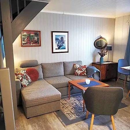 Kaikanten Rorbuer Otel *